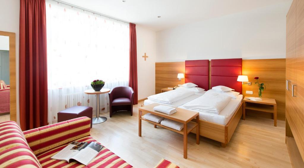 Hotel Kolping Merano Pokoj fotografie